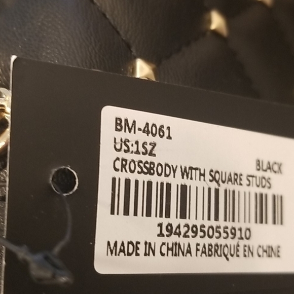 💕BADGLEY MISCHKA Studio Studed Quilted Crossbody - Picture 13 of 16